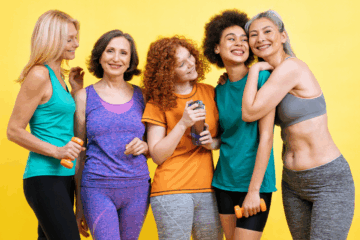 Femme pratiquant une activité physique adaptée à domicile à Libourne.