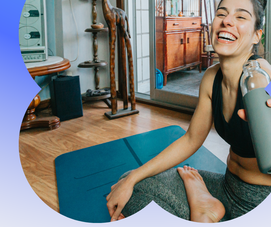 Coach APA accompagnant une femme suite à un traitement à domicile, sport santé et maladie