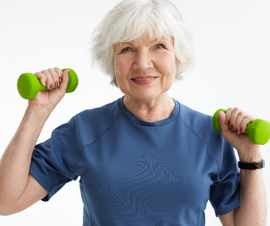 Coach APA accompagnant une séance de renforcement articulaire douce.